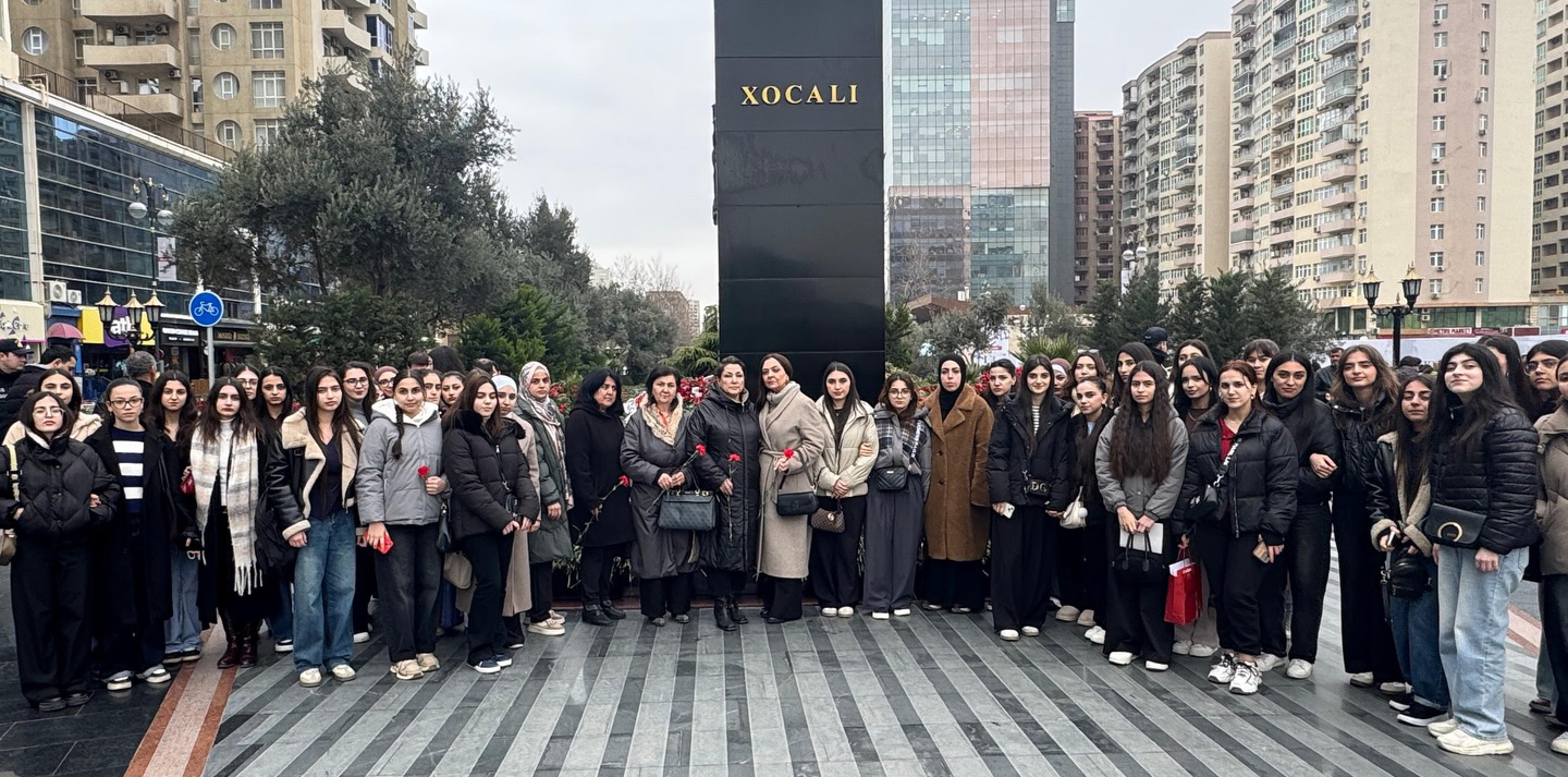 Kollektiv Xocalı faciəsinin 34-cü ildönümündə “Ana fəryadı” abidəsini ziyarət edib